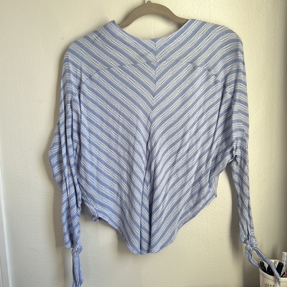 Free People flowy linen top - Picture 3 of 3